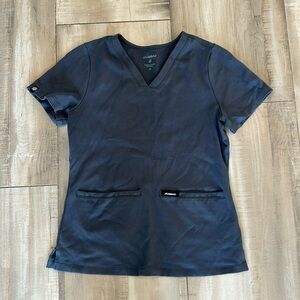 XS Jaanuu scrub top
